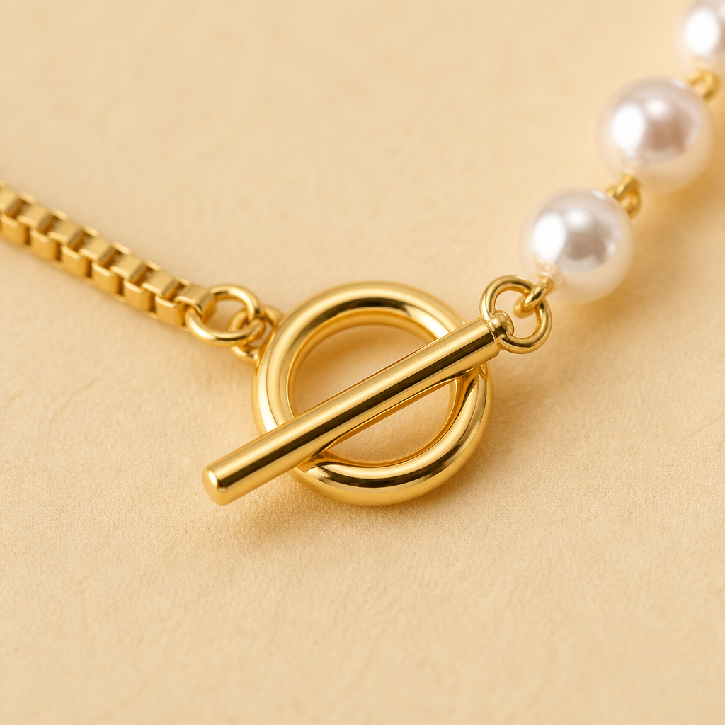 ViraLuxe – gouden asymmetrische parel- en kettingketting- en armbandenset | elesira