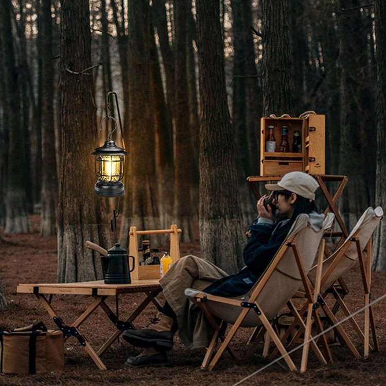 Portable Retro Camping Lamp | elesira
