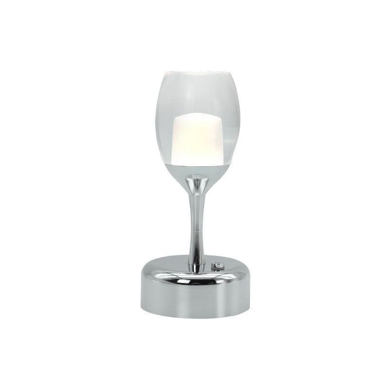 Chromowana lampka nocna LED w kształcie kieliszka do wina, z USB | elesira