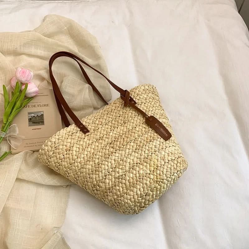 Woven Straw Tote Bag for Beach Use | elesira