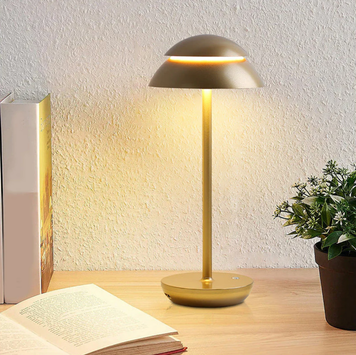 Bezdrátová stmívatelná LED stolní lampa na baterie LuxeGlow - moderní dotykové ovládání - obývací pokoj - lampa na čtení - noční lampička | elesira