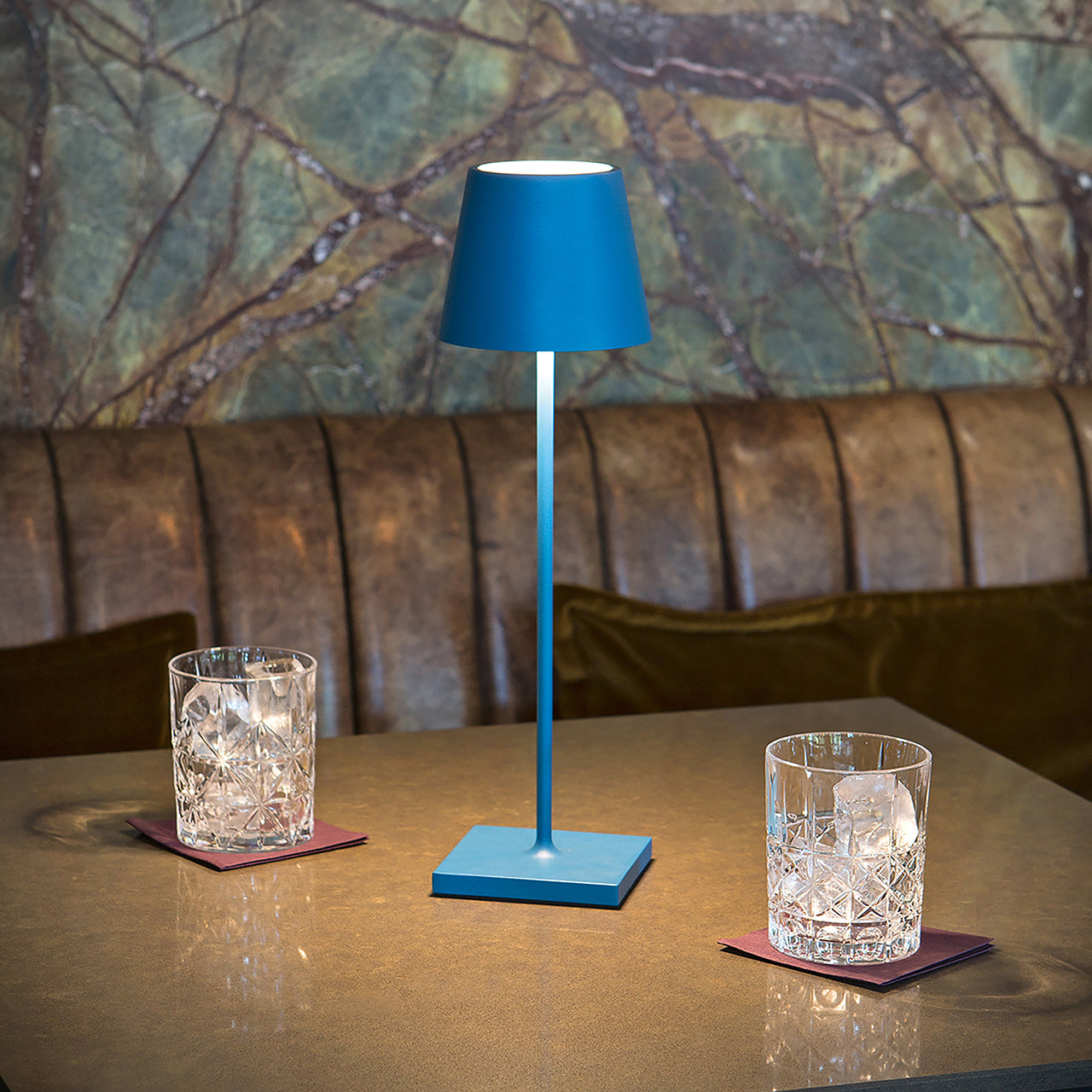 Lumenlux | Discount on multiple purchase - dimmable table lamp with USB -C | elesira