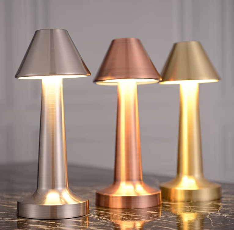 Trådløs, dæmpbar LED-batteribordlampe LuxLamp – Moderne berøringsbetjening - Stue - Læselampe - Sengebordslampe | elesira