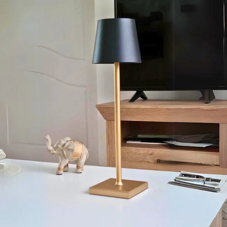 Lampada LED dimmerabile Lumea Luxe – Senza fili e ricaricabile | elesira