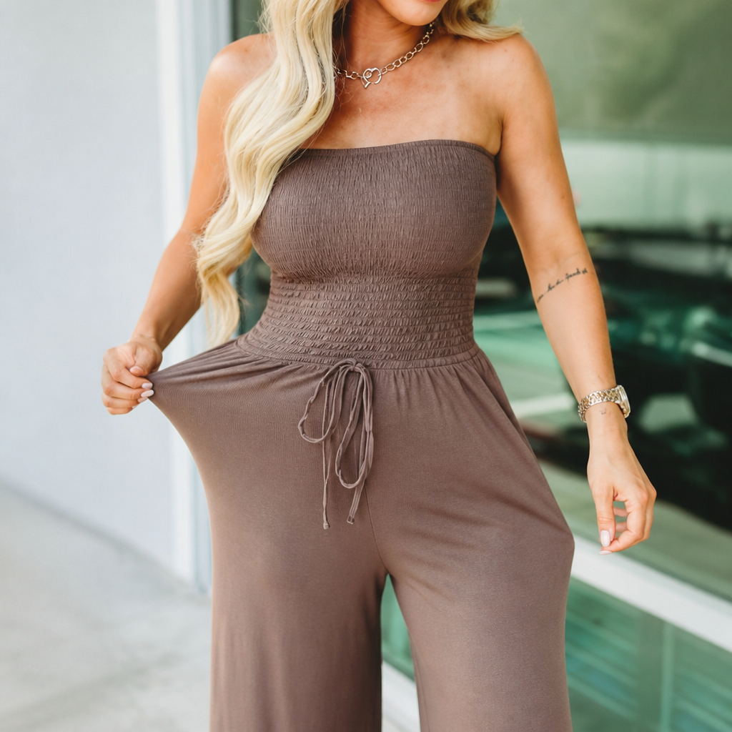 Veloria - Combinaison bustier smockée à jambes larges avec poches | elesira