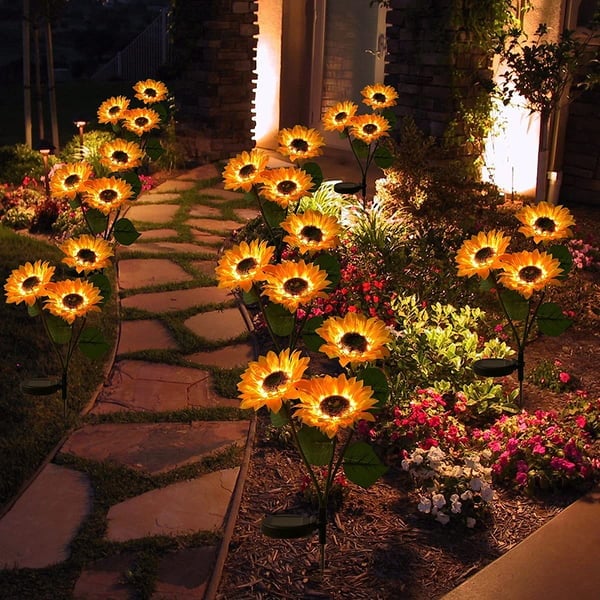 SolarBloom | Trasforma le tue notti con una calda luce solare senza sforzo | elesira