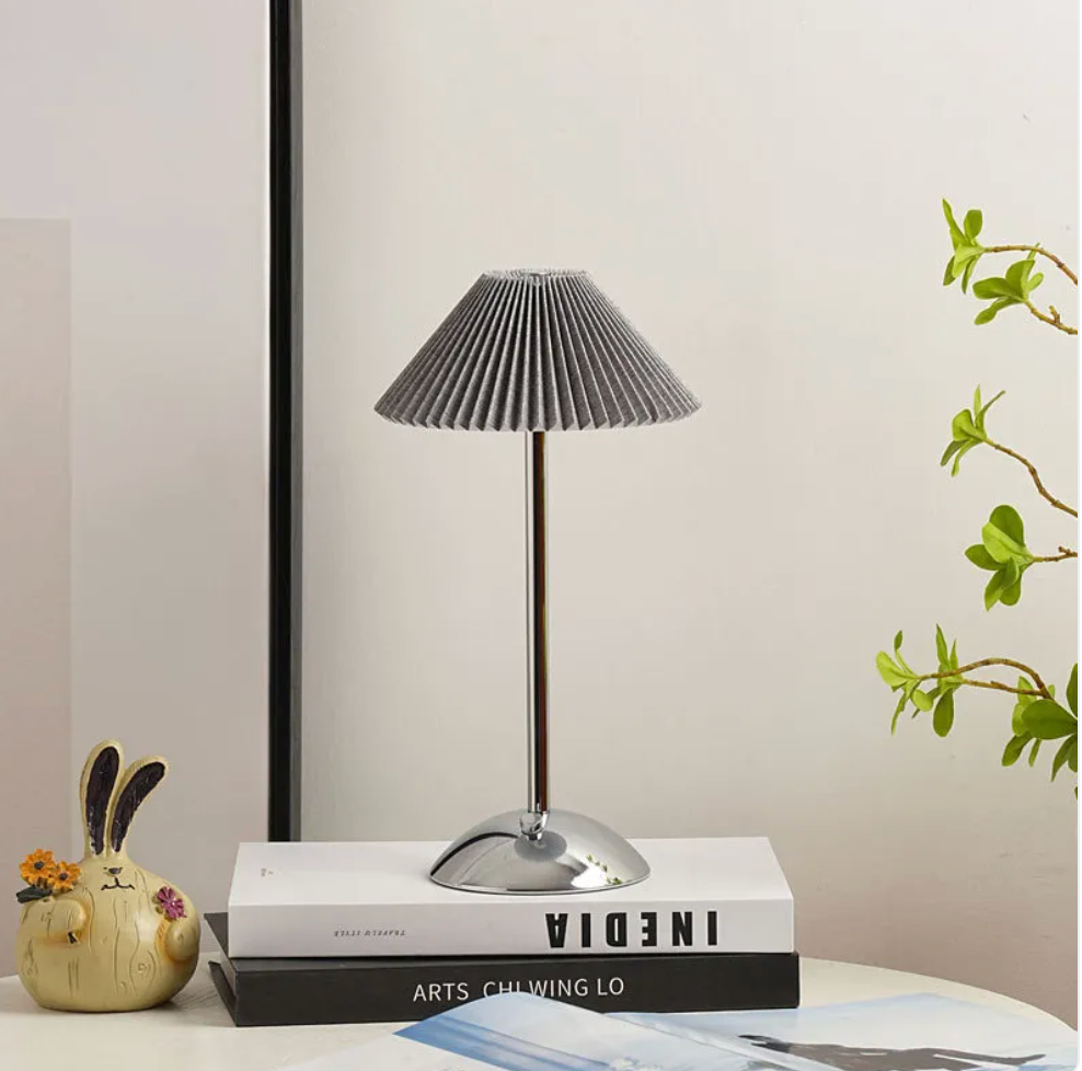 Lámpara de mesa moderna inalámbrica con función de carga USB LumiFold – Regulable en 3 niveles - Lámpara de noche - Sala de estar | elesira