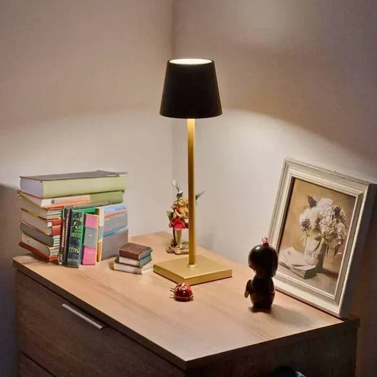 Lampada LED dimmerabile Lumea Luxe – Senza fili e ricaricabile | elesira