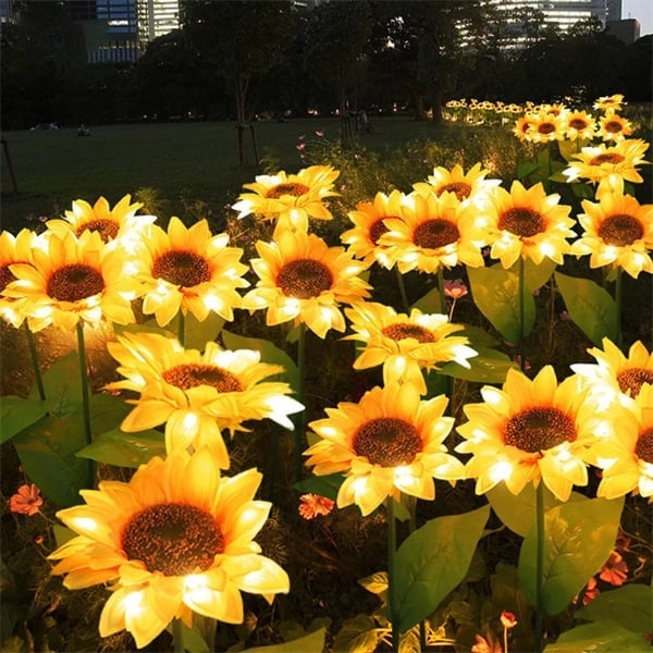 SolarBloom | Trasforma le tue notti con una calda luce solare senza sforzo | elesira