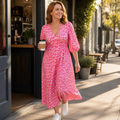 Robe midi à imprimé animalier VeloraCharm | Révélez une assurance naturelle et une coupe impeccable toute la journée | elesira