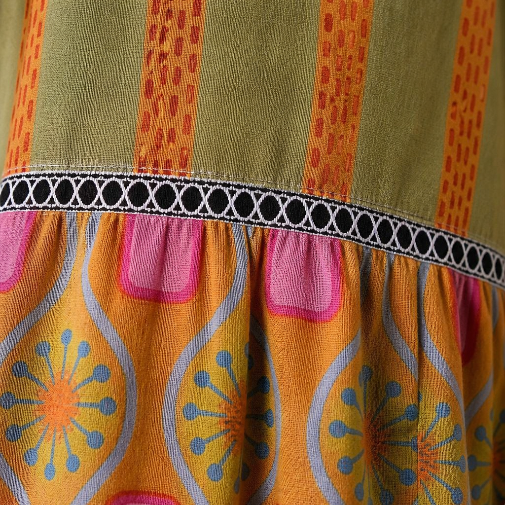 VivaLuxe – Uvolněný top s boho inspirací, kombinující různé vzory a rukávy 3/4 | elesira