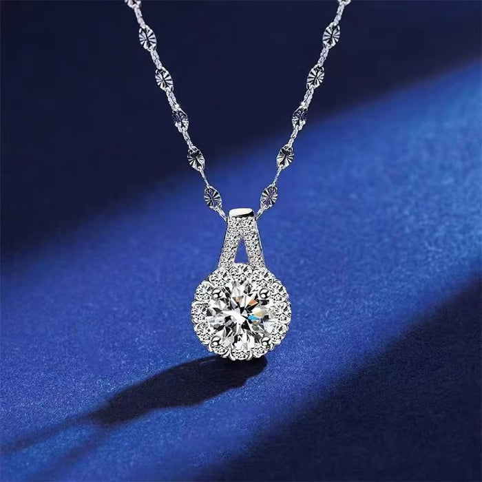 Soleria Necklace | Unleash a Radiant Confidence That Captivates Every Moment | elesira