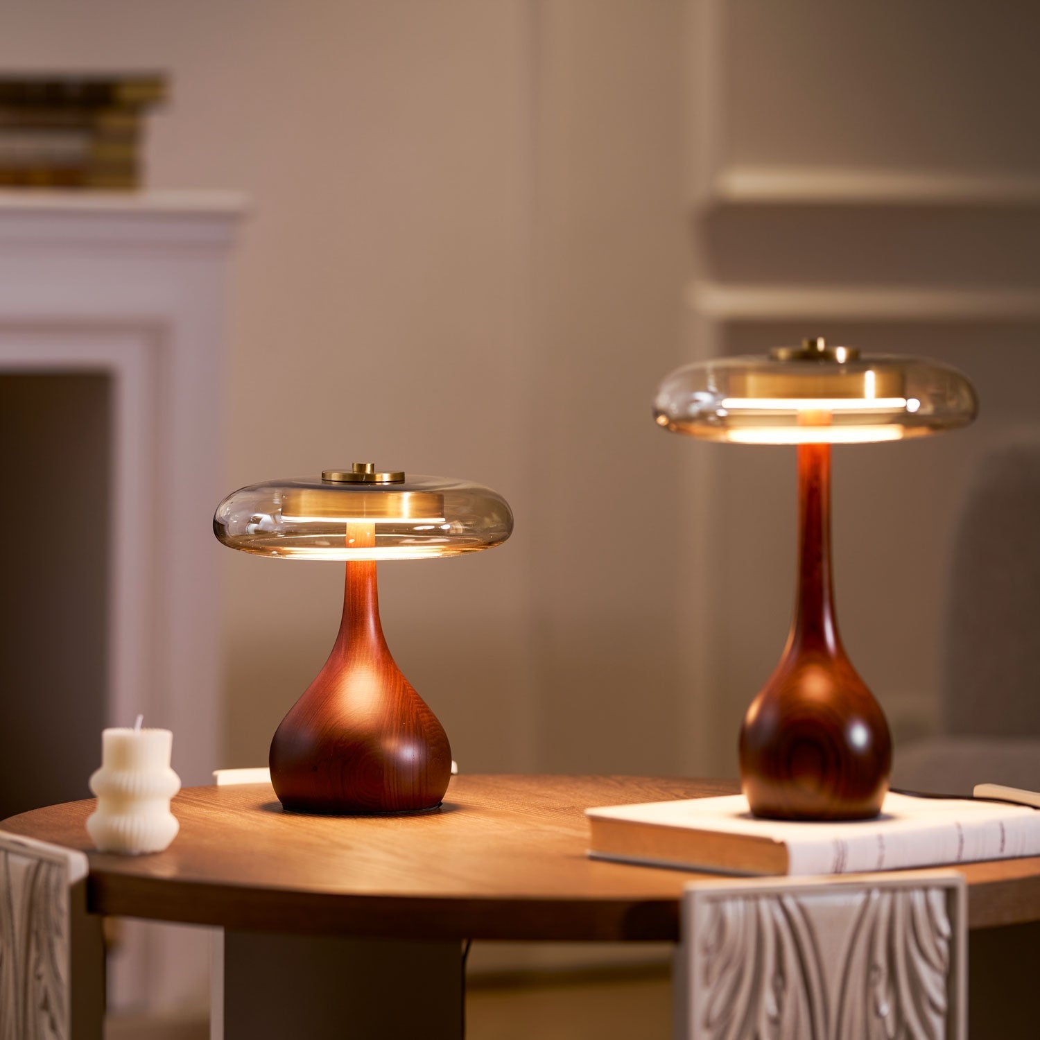 Lámpara moderna de vidrio AndiGlass para decorar salas de estar acogedoras - Elesira