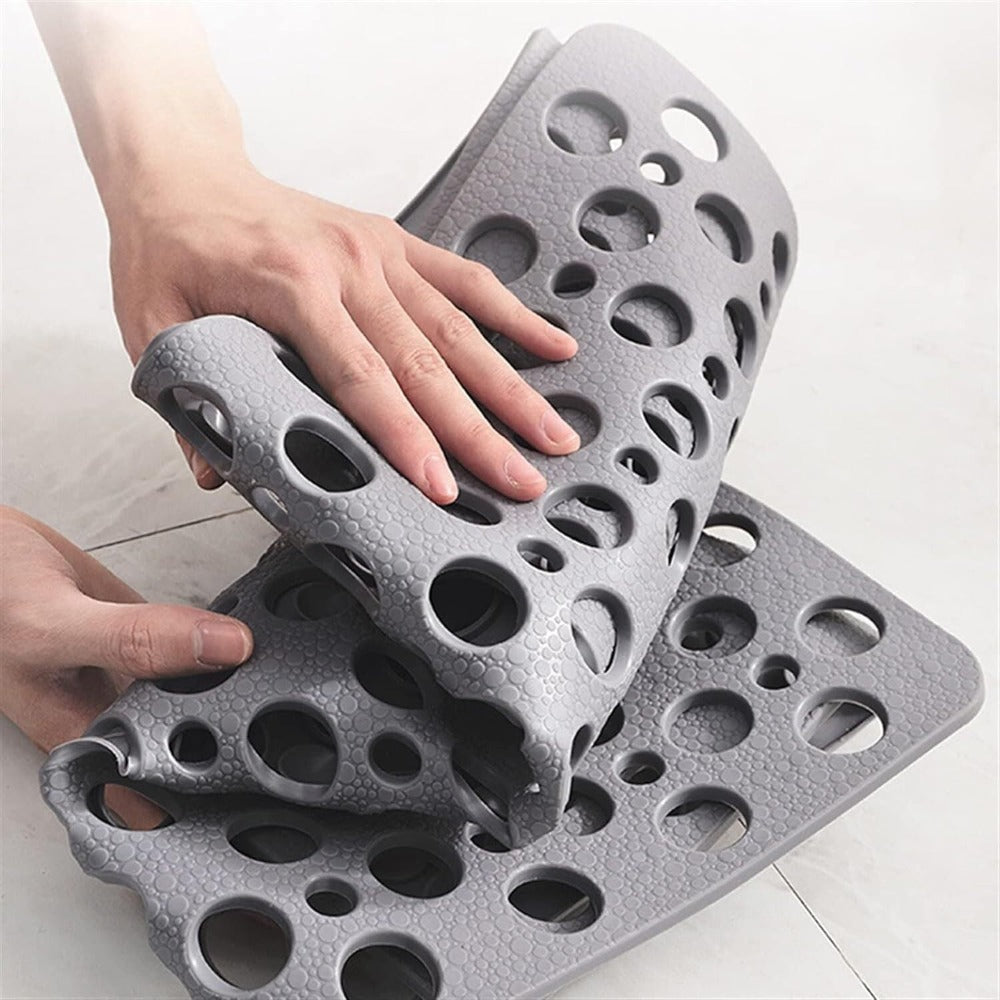SlipSafe Shower Mat with Enhanced Grip and Efficient Drainage | elesira
