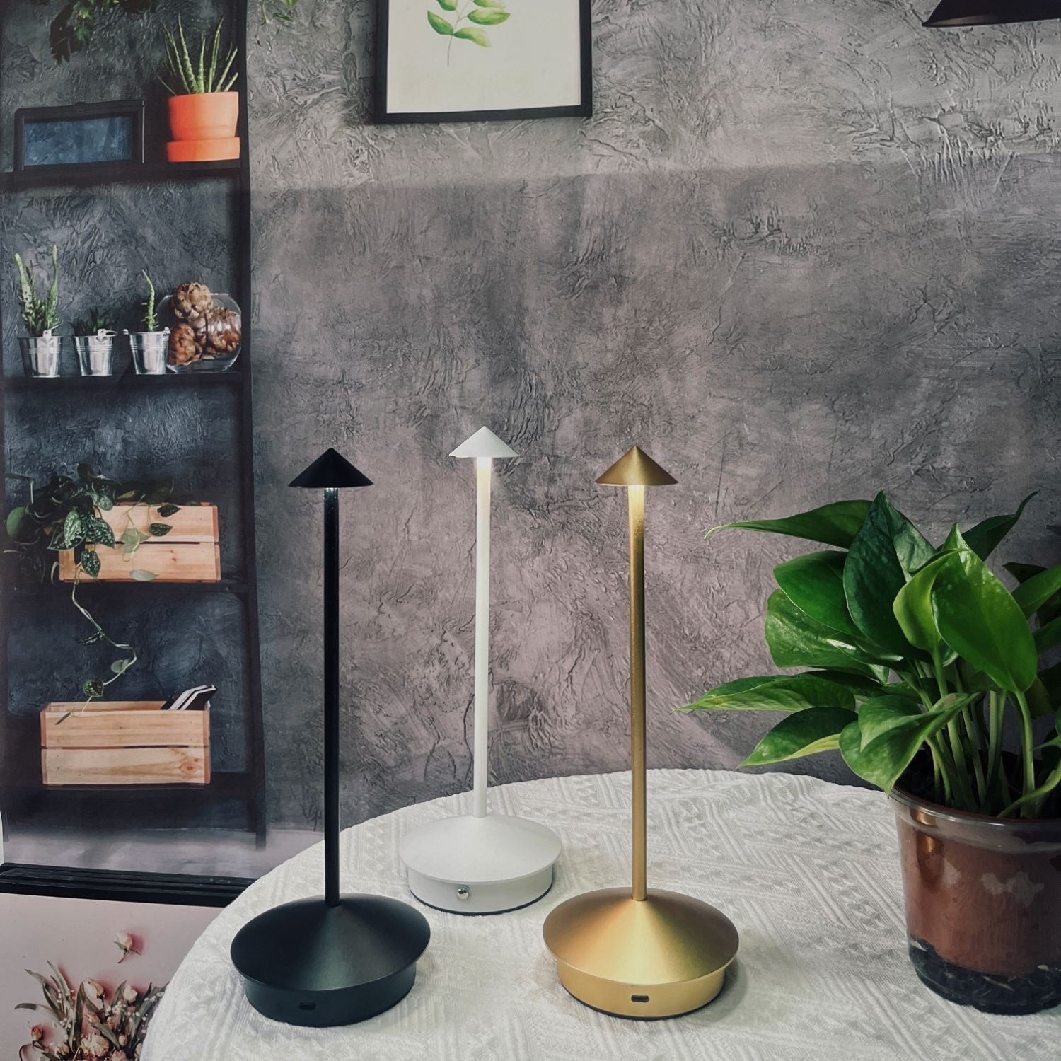 LumiGlow – Luxe Wireless Table Lamp with Memory Function and Adjustable Lighting | elesira