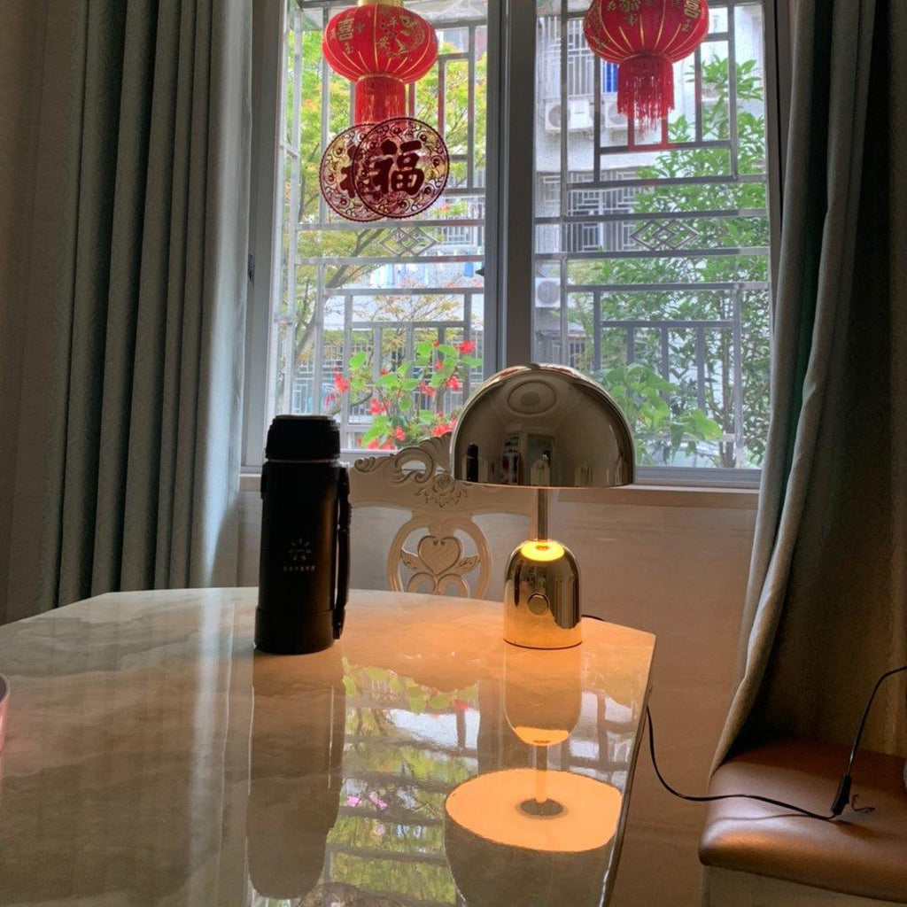 ChimeGlow - Bell table lamp, for an elegant touch of light | elesira