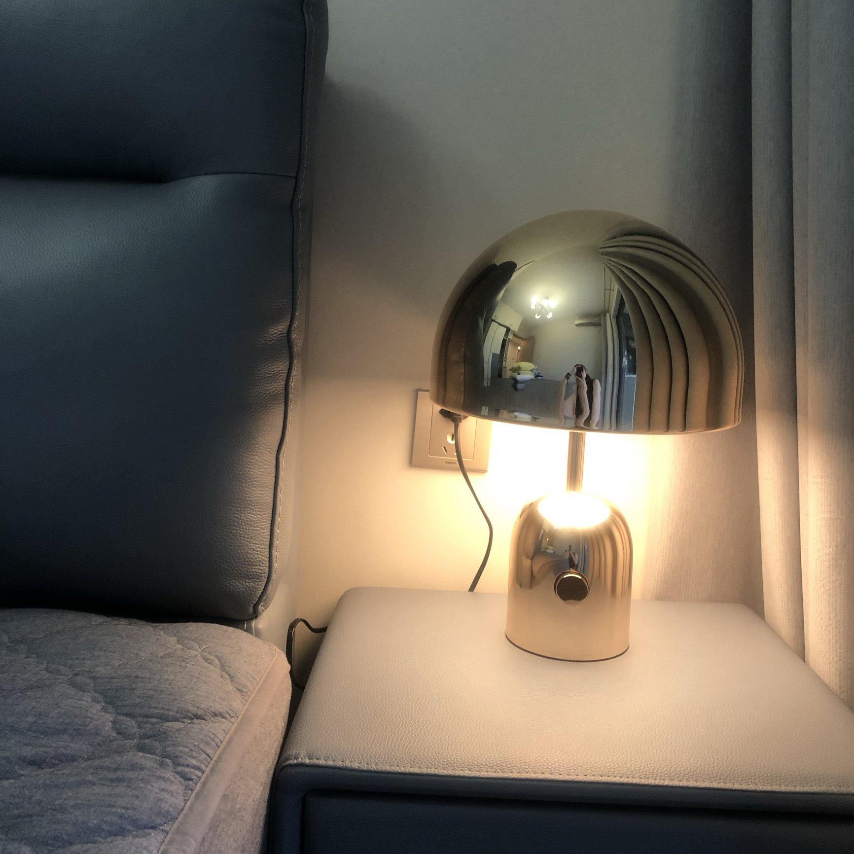 ChimeGlow - Bell table lamp, for an elegant touch of light | elesira