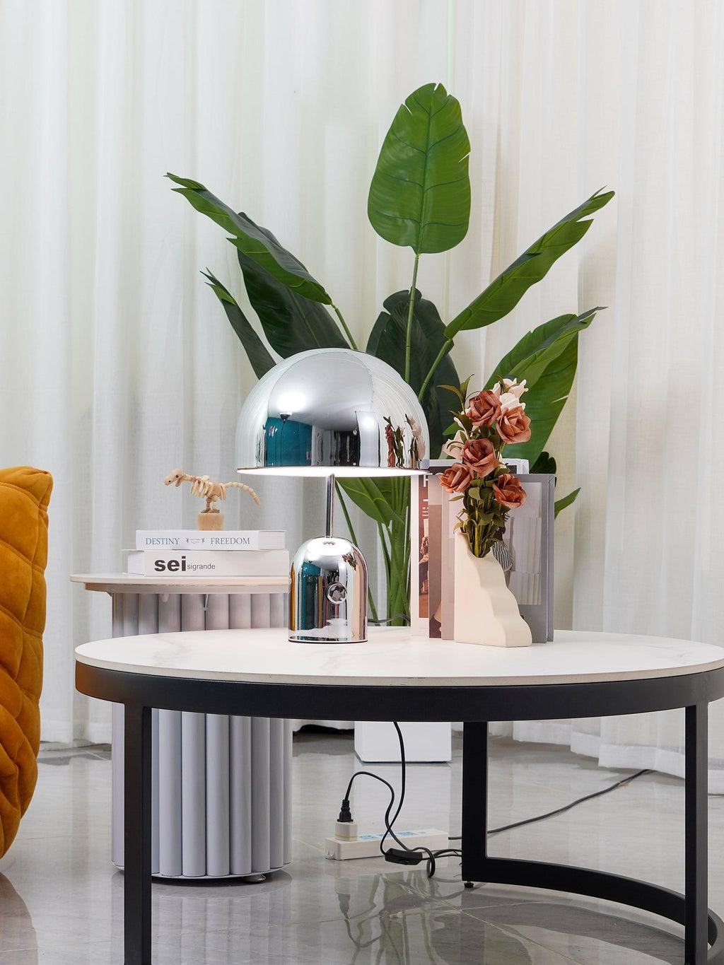 ChimeGlow - Bell table lamp, for an elegant touch of light | elesira