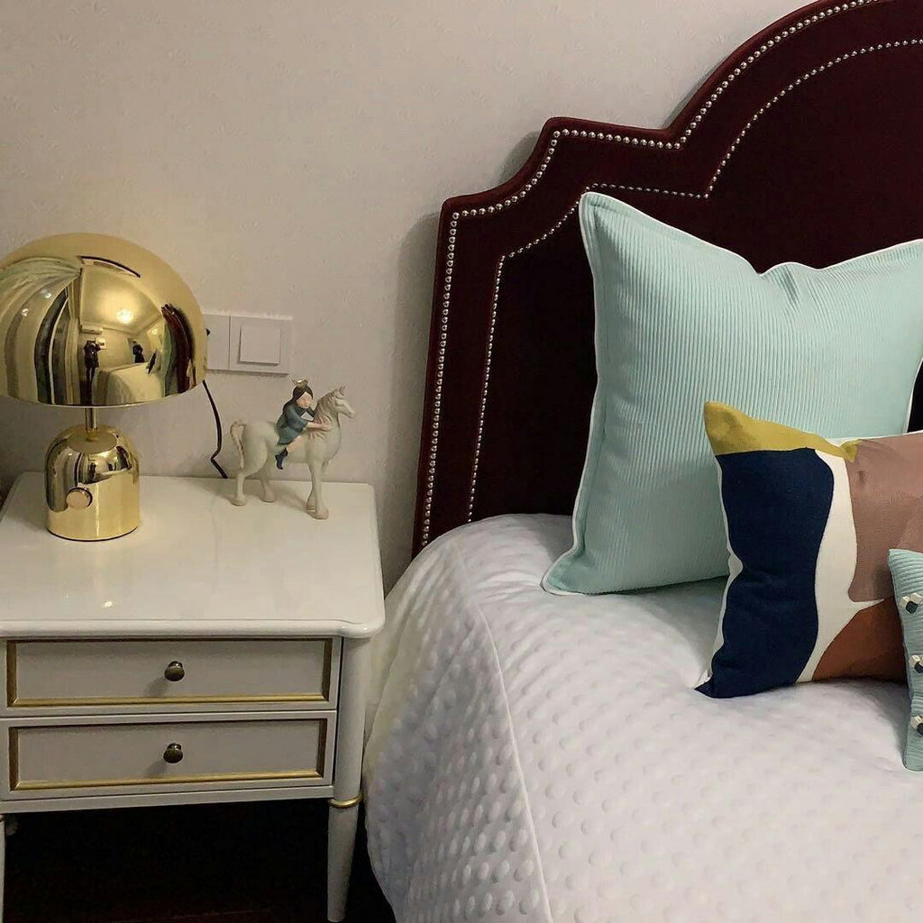 ChimeGlow - Bell table lamp, for an elegant touch of light | elesira