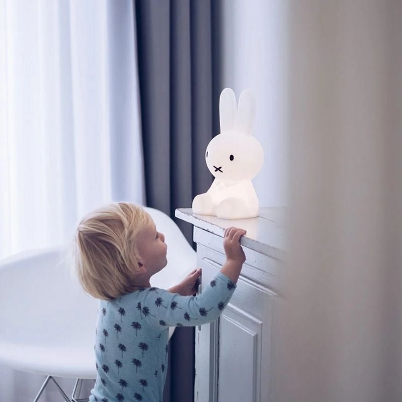Lumibun Soft Nightlight Table Lamp For Childrens Rooms | elesira