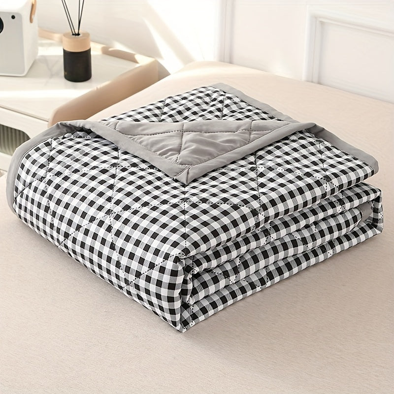 Chic Plaid Cooling Blanket With Lightweight Design For Warm Evenings - Elesira