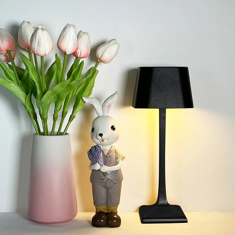 PowerGlow - USB Square Table Lamp | elesira