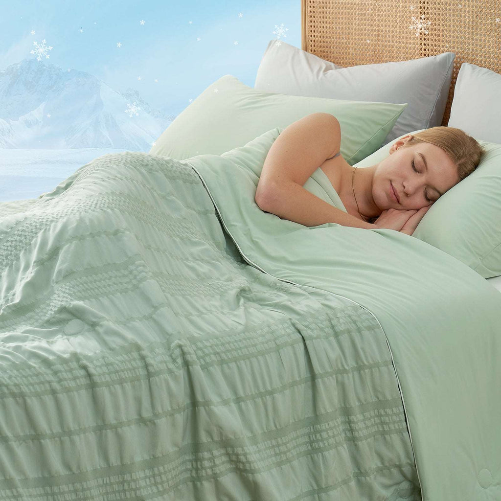 لحاف مبرّد خفيف التصميم من مجموعة Comfort Collection لمن يشعرون بالحرارة أثناء النوم - إليسيرا