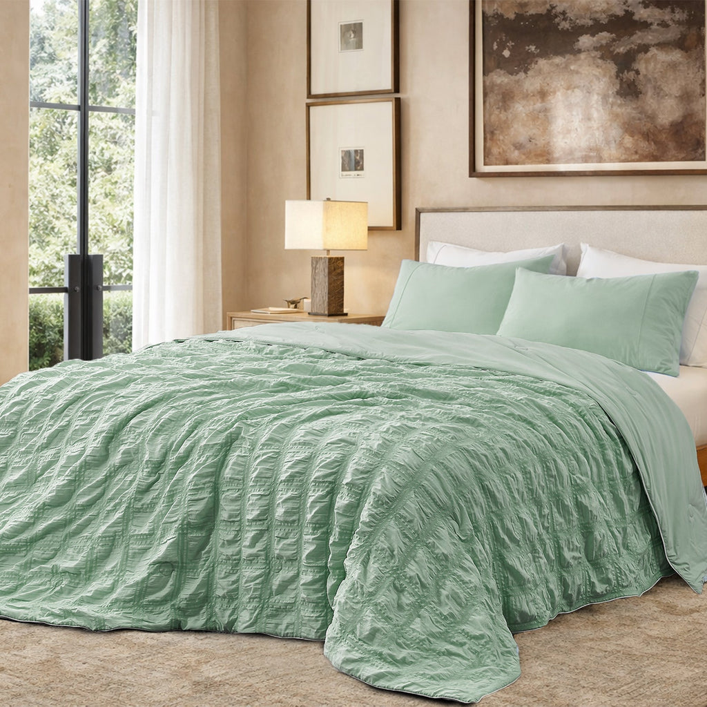שמיכת קיץ קלה ומקררת מסדרת Comfort Collection מבד סירסאקר עם זרימת אוויר ללילות קיץ - Elesira