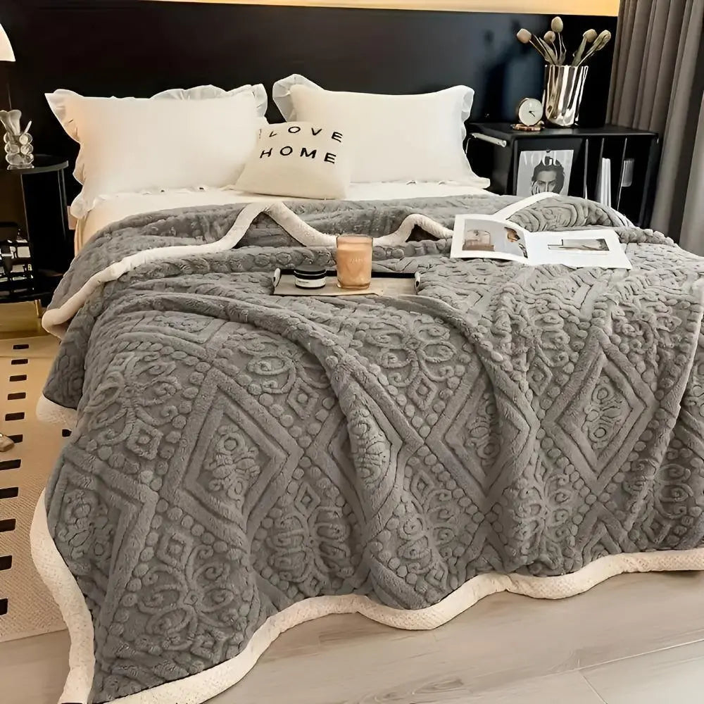 Wendbare Komfort-Ganzjahresdecke aus weichem und atmungsaktivem Stoff – Elesira