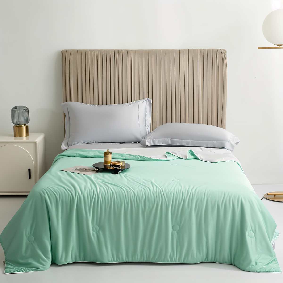 Reversible Cooling Blanket For Bed And All-Season Comfort, Hypoallergenic For Hot Sleepers - Elesira