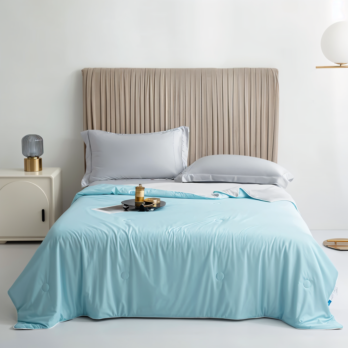 Reversible Cooling Blanket For Bed And All-Season Comfort, Hypoallergenic For Hot Sleepers - Elesira