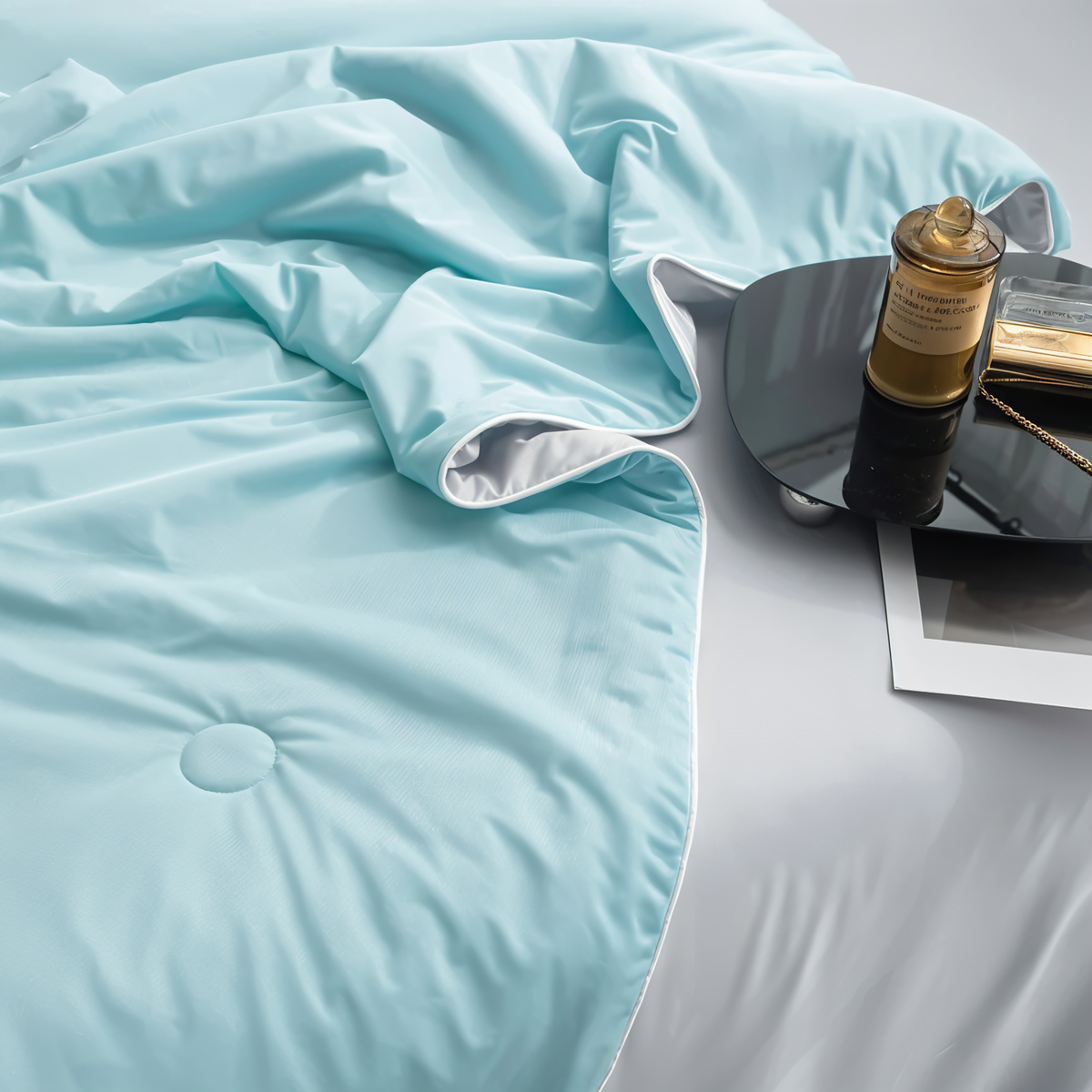 Reversible Cooling Blanket For Bed And All-Season Comfort, Hypoallergenic For Hot Sleepers - Elesira
