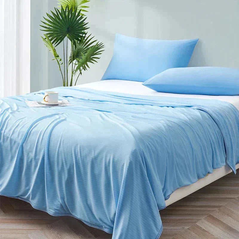 IceFabric Cotton Cooling Blanket Lightweight Breathable For Refreshing Sleep - Elesira