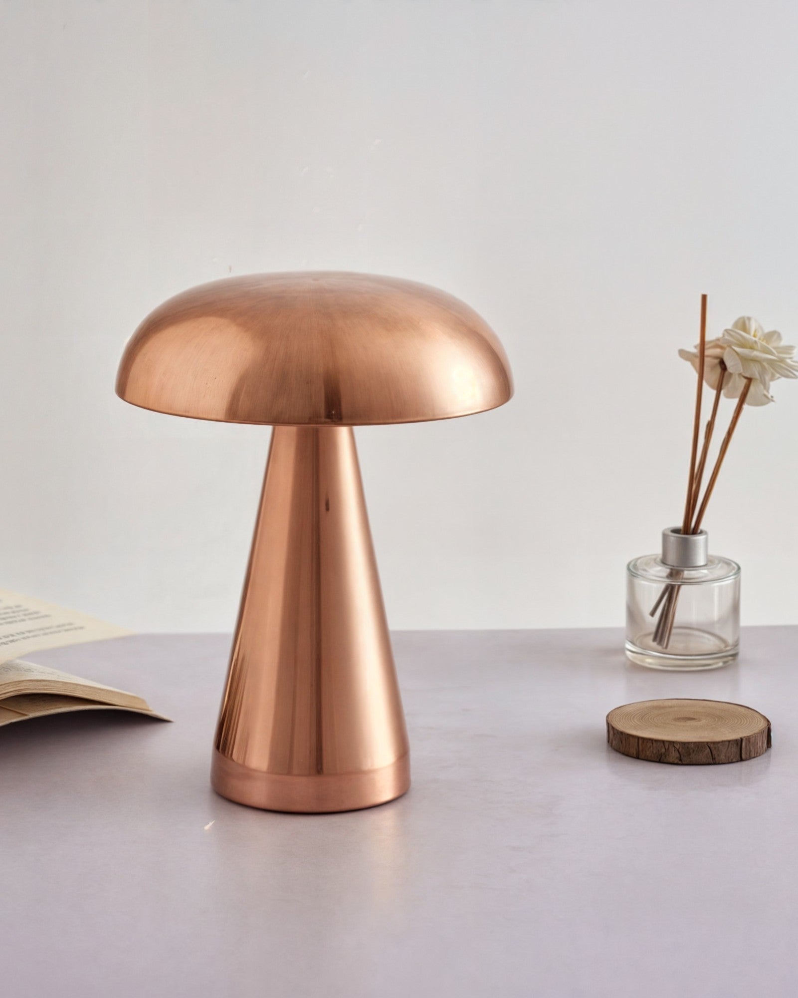 LumaLite – Rechargeable Table Lamp with 1800mAh Battery, USB-C and 3 Light Modes | elesira