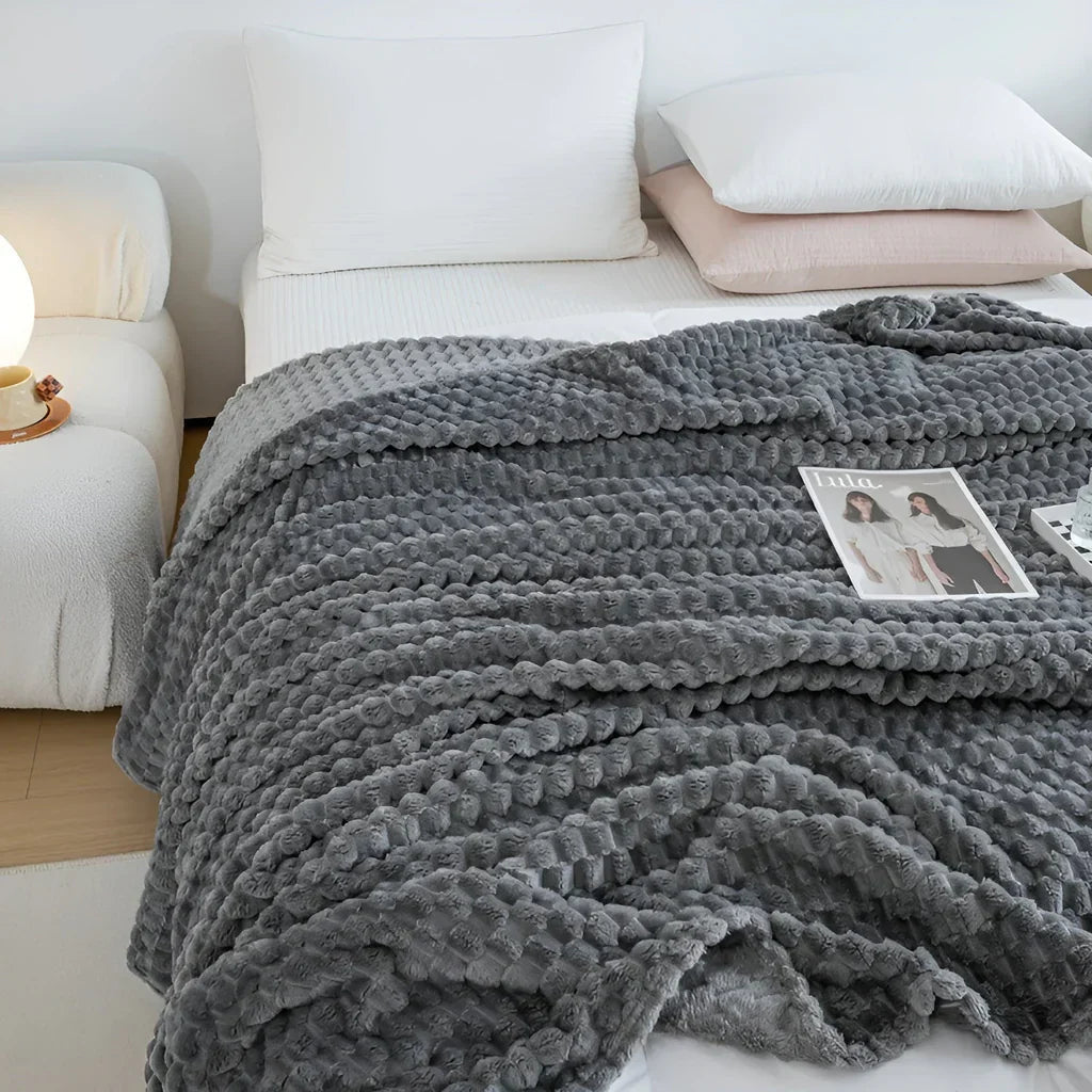 CozyNest polárpléd kanapéra és ágyra légáteresztő kényelemmel és egész évben kellemes meleggel - Elesira