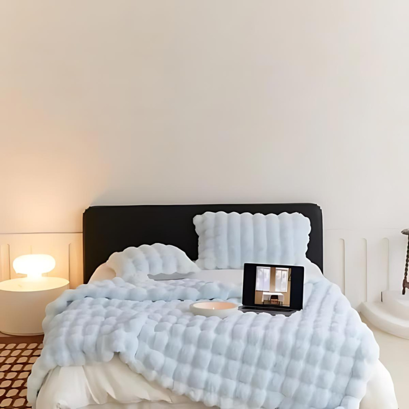 Cozy Collection dobbeltsidet tæppe i imiteret pels og fleece til varme året rundt – Elesira