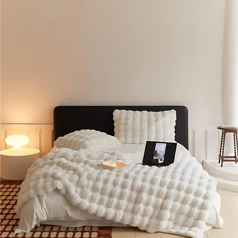 Cozy Collection dobbeltsidet tæppe i imiteret pels og fleece til varme året rundt – Elesira