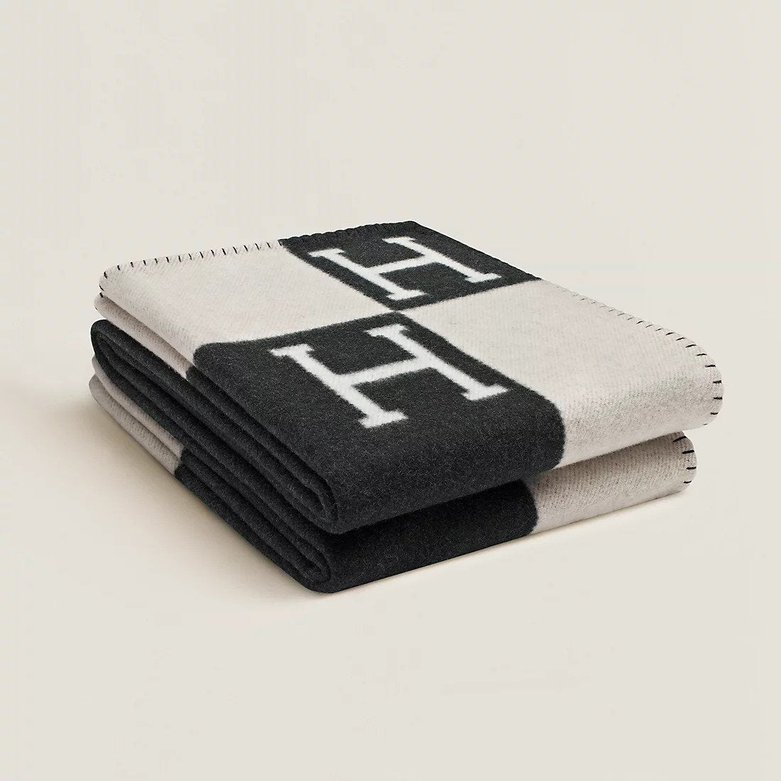 Cozy Home Collection Soft Throw With Stylish Design For Everyday Comfort - Elesira