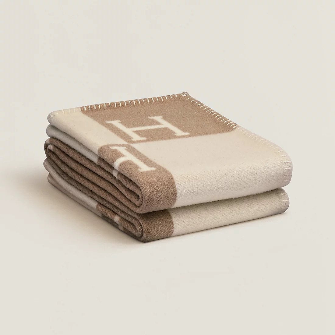 Cozy Home Collection Soft Throw With Stylish Design For Everyday Comfort - Elesira