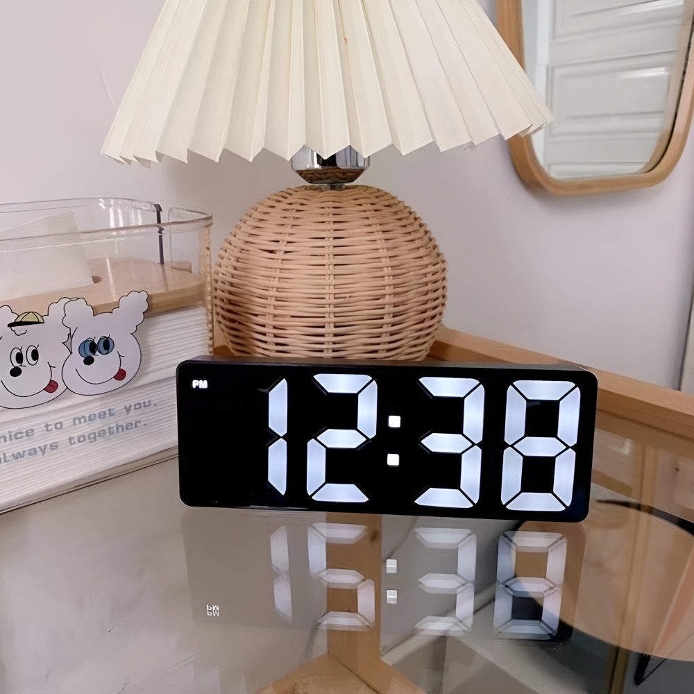 Strakke ledwekker met spiegeldisplay, USB en batterijopties | elesira