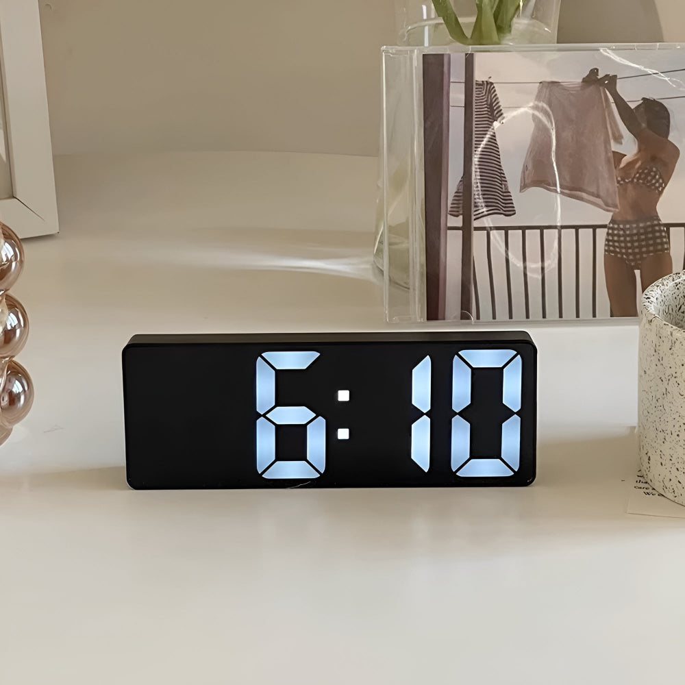 Strakke ledwekker met spiegeldisplay, USB en batterijopties | elesira