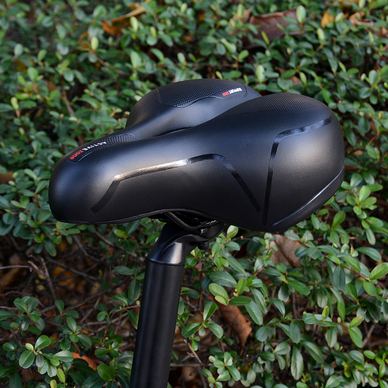 Belüfteter Fahrradsattel mit Stoßdämpfung und ergonomischem Design | elesira