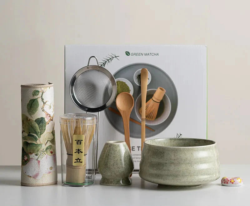 Elegante set da matcha in ceramica da otto pezzi, con ciotola e frusta, e frullino in bambù per la cerimonia del tè - Elesira