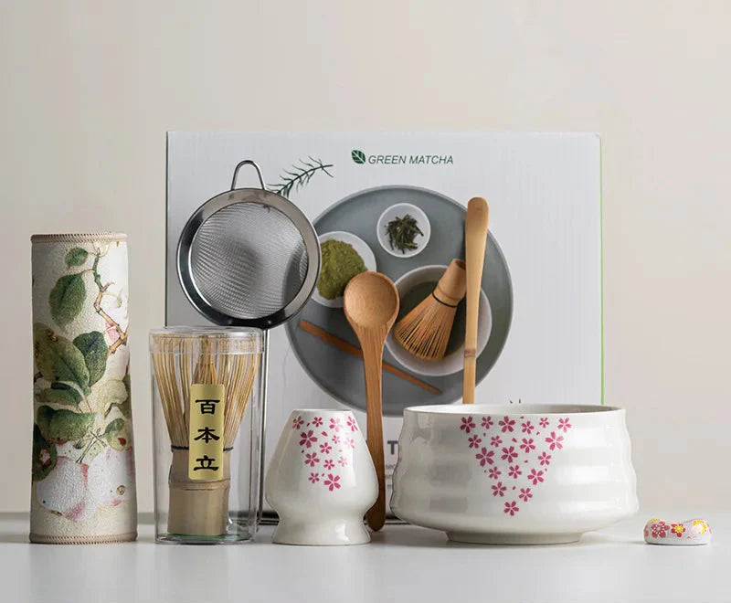 Elegante set da matcha in ceramica da otto pezzi, con ciotola e frusta, e frullino in bambù per la cerimonia del tè - Elesira