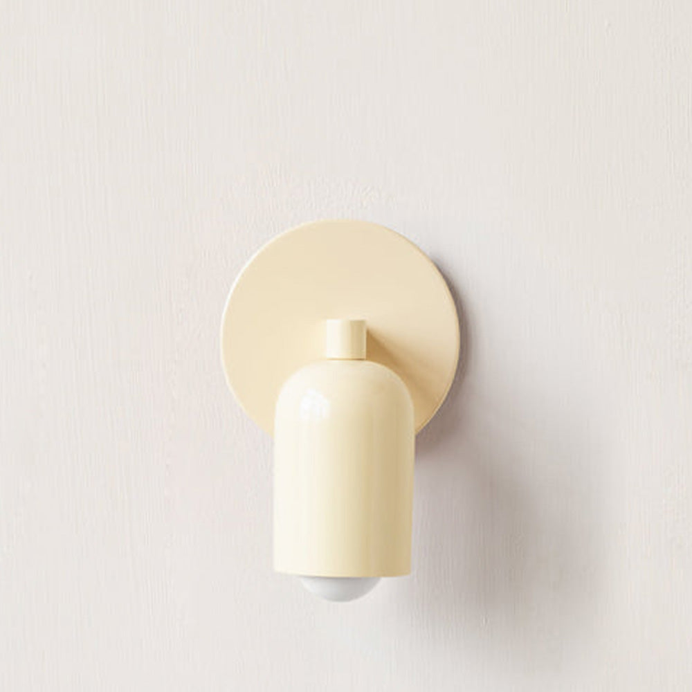 Vintage-Style Stained Glass Wall Light for Indoor Spaces | elesira
