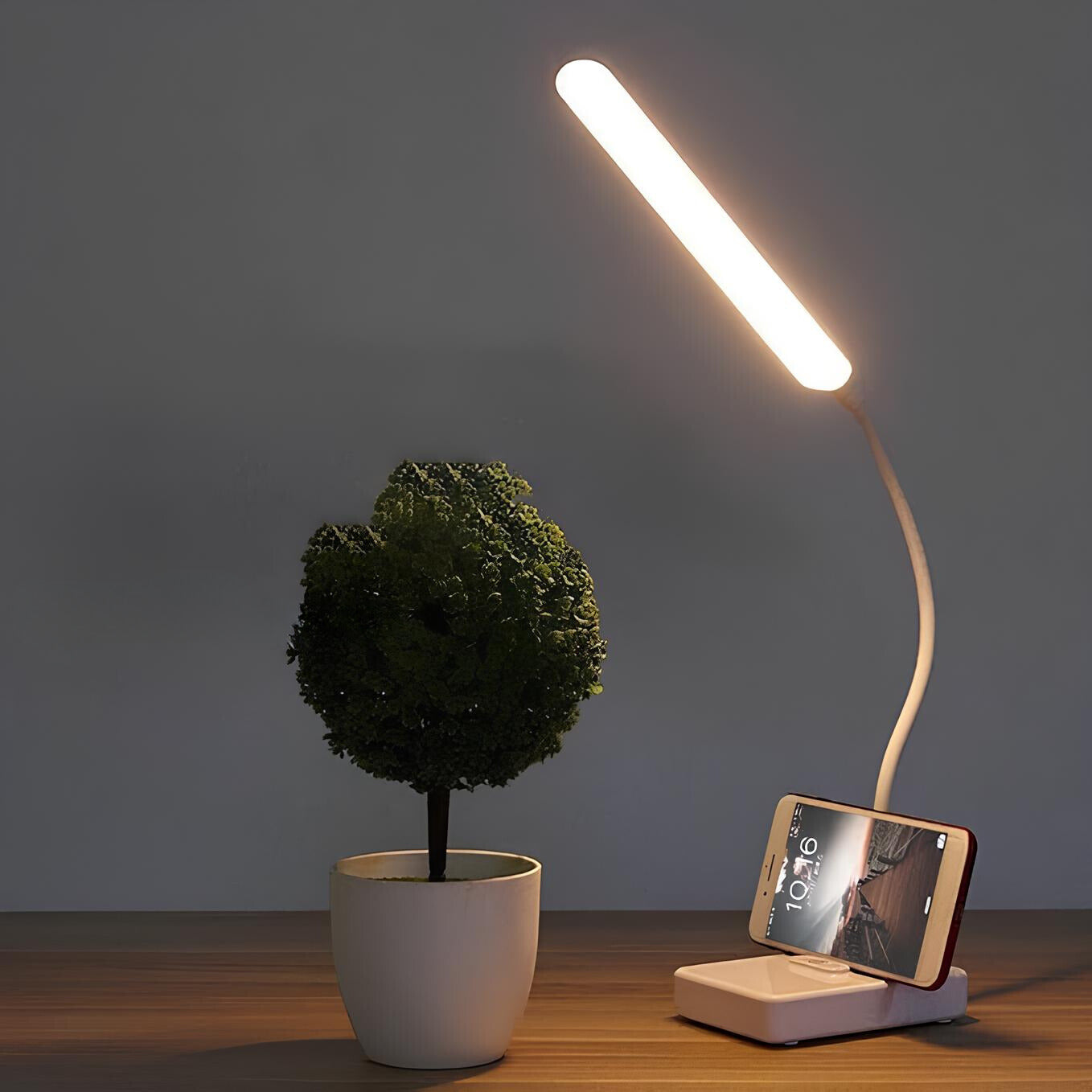 Candeeiro LED de secretária BrilloMax com braço ajustável | elesira