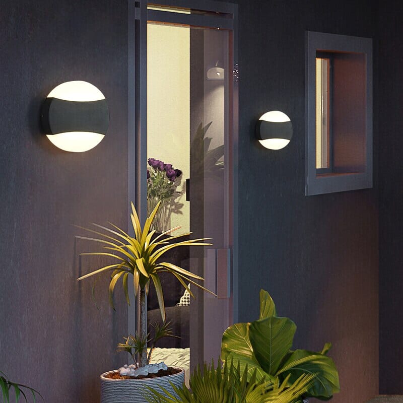 Circle Outdoor Wall Light | elesira