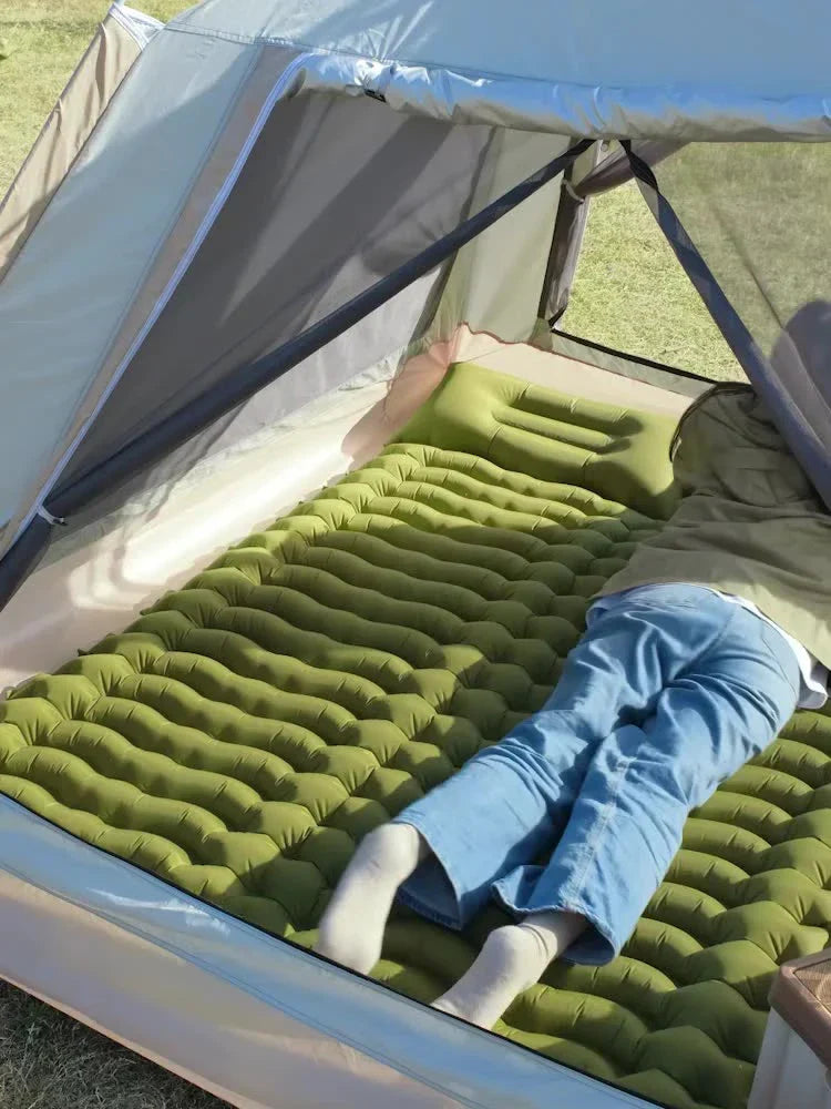 Samonafukovací kempingová podložka Adventure Gear pro lehké pohodlí při pobytu venku – Elesira