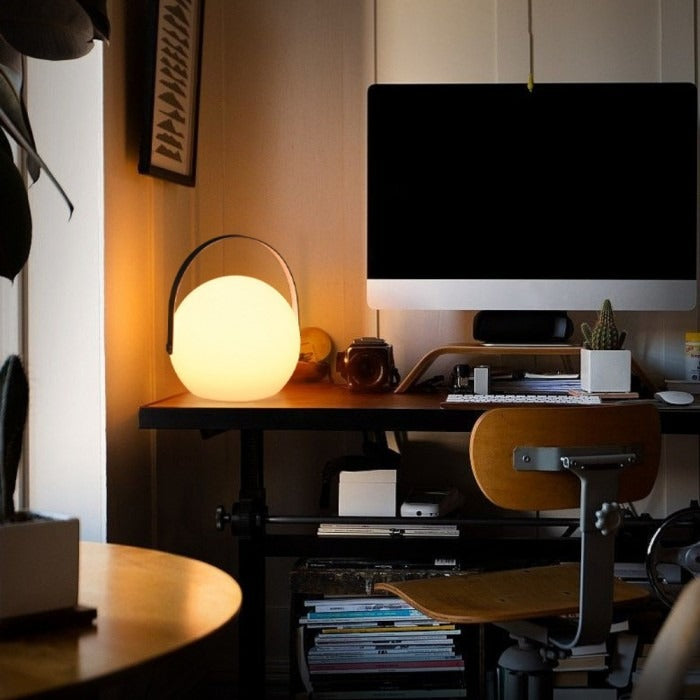 Bezdrátová stolní LED lampa - flexibilní osvětlení pro každé místo | elesira