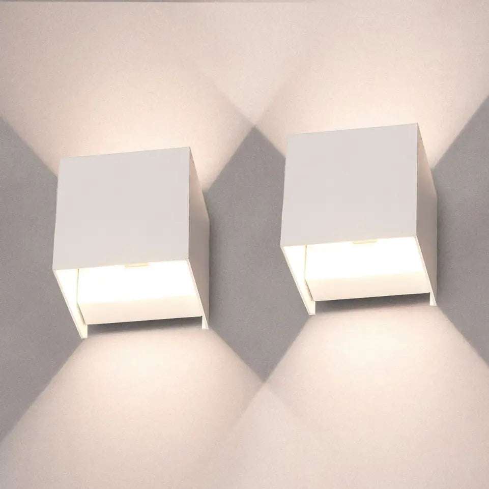 Trådløs kubisk LED-vegglampe – dimbar, USB-oppladbar (2-pakning) | elesira